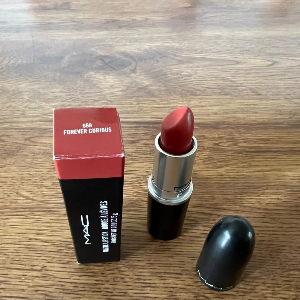 Mac Cosmetics BNIB matte lipstick Forever Curious #668